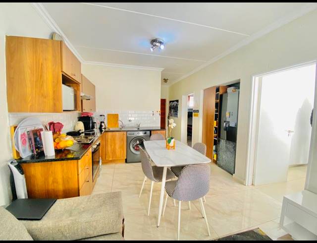 2 BEDROOM PROPERTY TO RENT IN FERNDALE